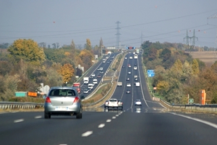 Befejeződött az M1-es autópálya felújítása Tatabánya térségében