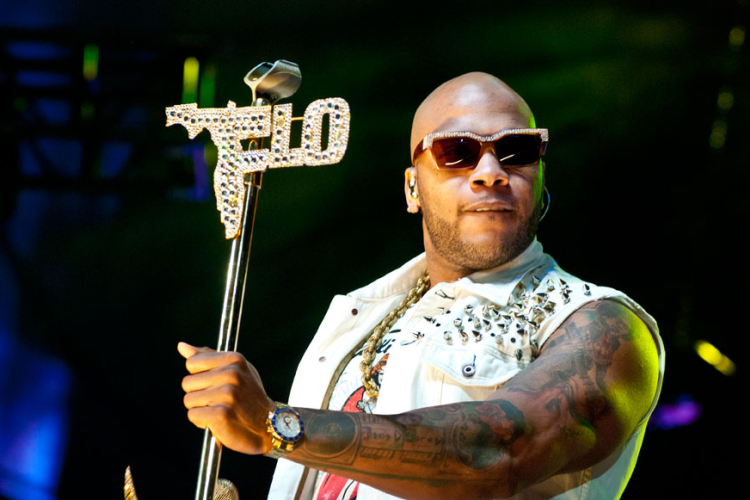 Pitbull helyett Flo Rida lép fel szombaton a FEZEN-en