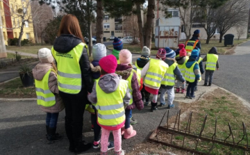 Folytatódik a kisiskolások közlekedésbiztonsági programsorozata